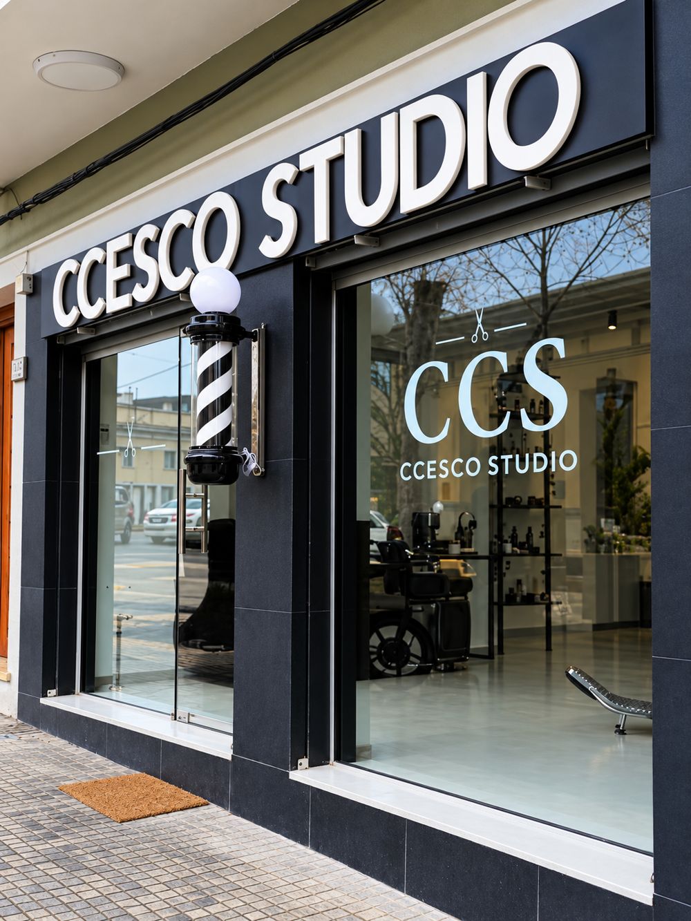 Fachada de CCESCO STUDIO en Amézaga 1940